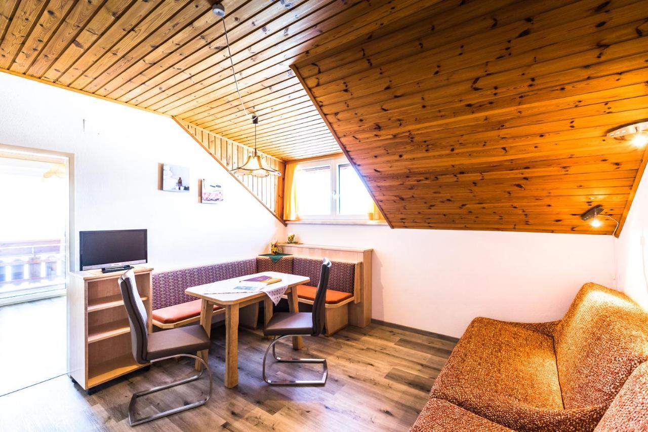 Hotel Gasthof Zur Linde Mariahof Extérieur photo